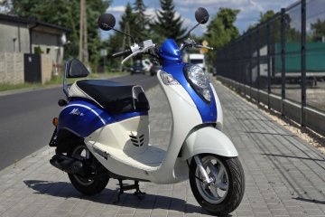 Skuter SYM MIO 50 4T dobry dla niskiej osoby / na dowód