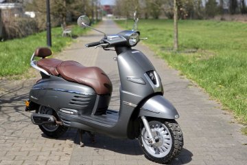 Skuter Peugeot Django 50 4T 2019 rok